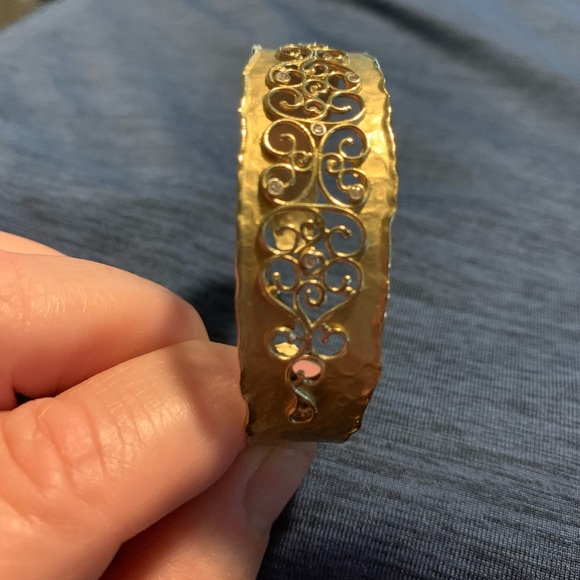 Stellar 14k solid gold filigree cuff bracelet - Picture 4 of 6